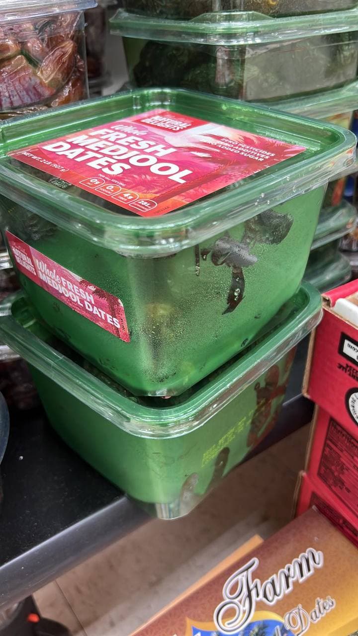 Fresh Medjool Dates (Natural Delights 3 lb)